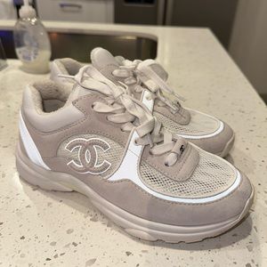 Chanel sneakers *no box